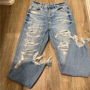 American Eagle Outfitters Light Blue Distressed Boyfriend Jeans Size 4